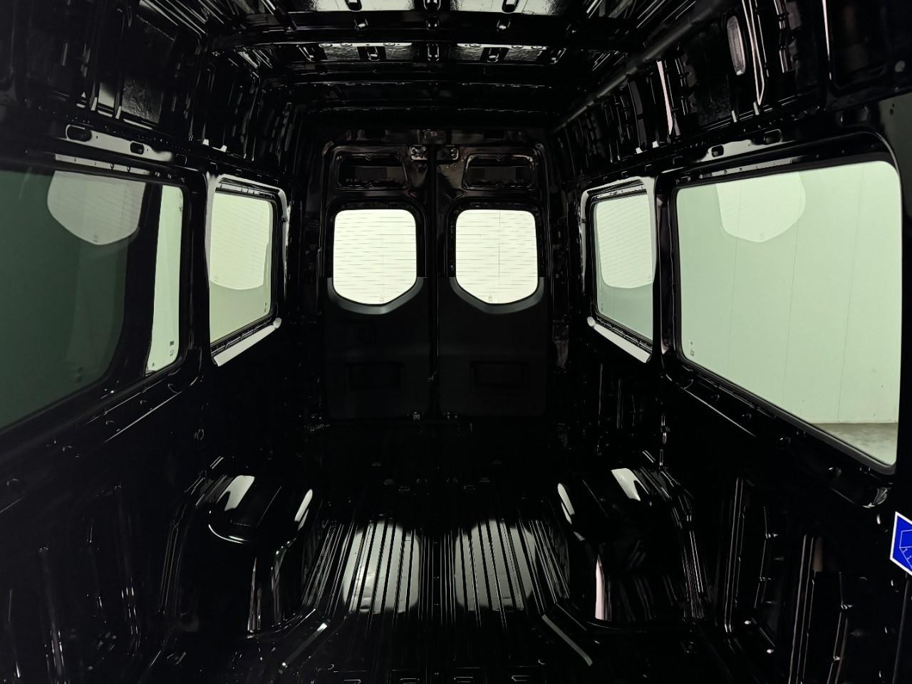 Mercedes-Benz Sprinter Cargo Van Vehicle Full-screen Gallery Image 10