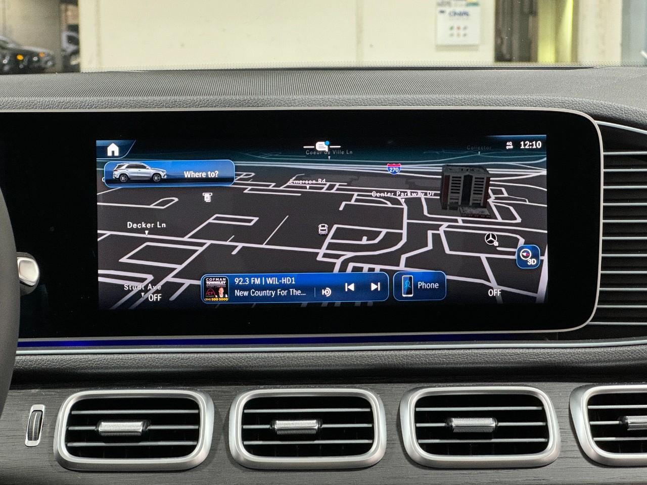 Mercedes-Benz GLE Vehicle Full-screen Gallery Image 14