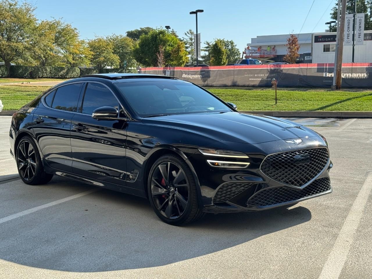 Genesis G70 Vehicle Full-screen Gallery Image 7