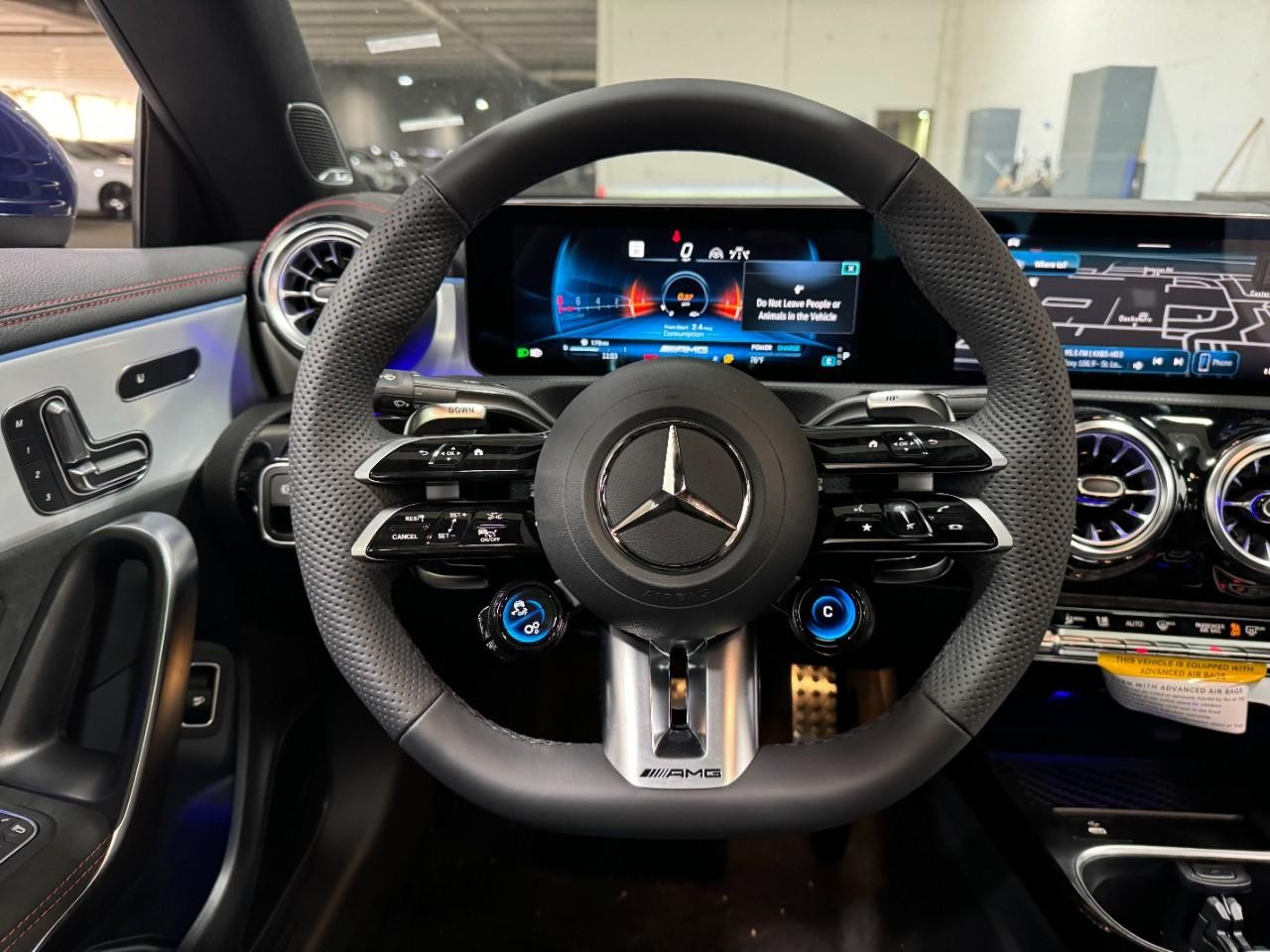 Mercedes-Benz CLA Vehicle Full-screen Gallery Image 13