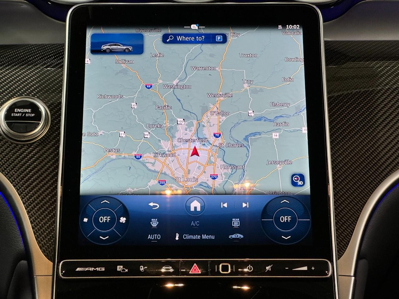 Mercedes-Benz GLC Vehicle Full-screen Gallery Image 14