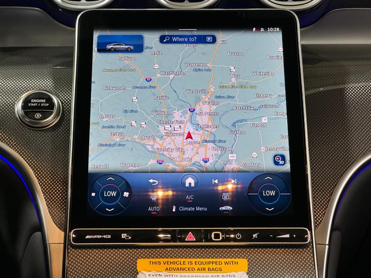 Mercedes-Benz GLC Vehicle Full-screen Gallery Image 14