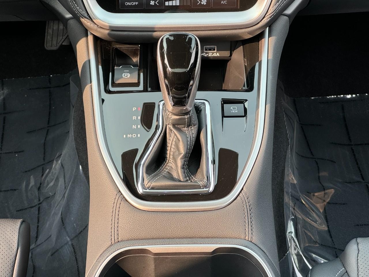 Subaru Outback Vehicle Full-screen Gallery Image 16