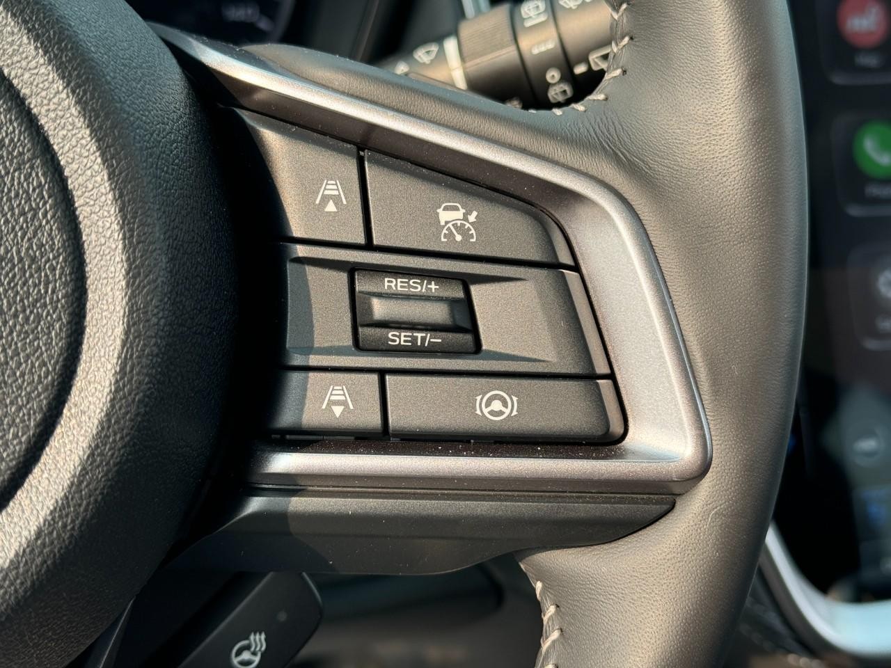 Subaru Outback Vehicle Full-screen Gallery Image 30