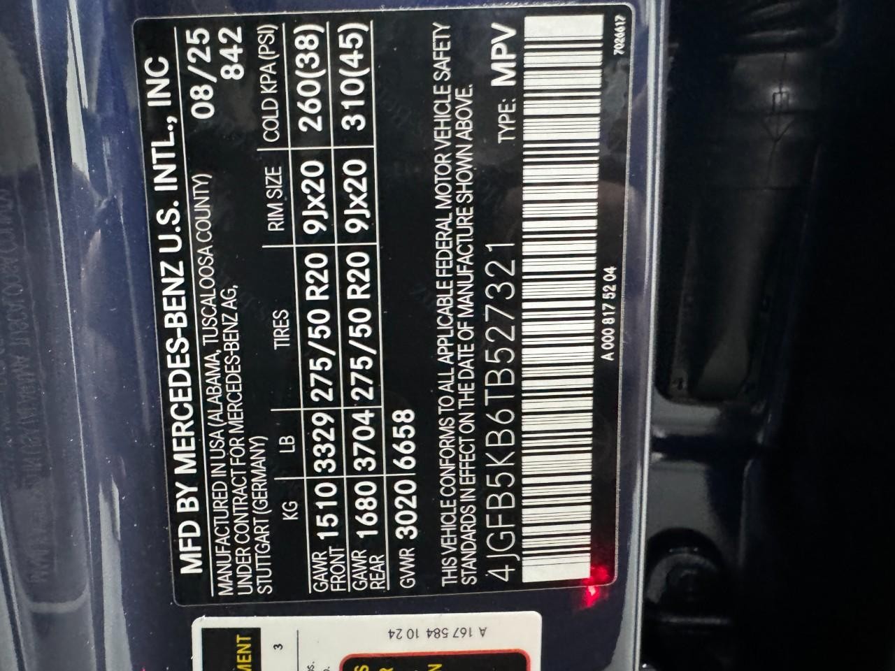 Mercedes-Benz GLE Vehicle Full-screen Gallery Image 38