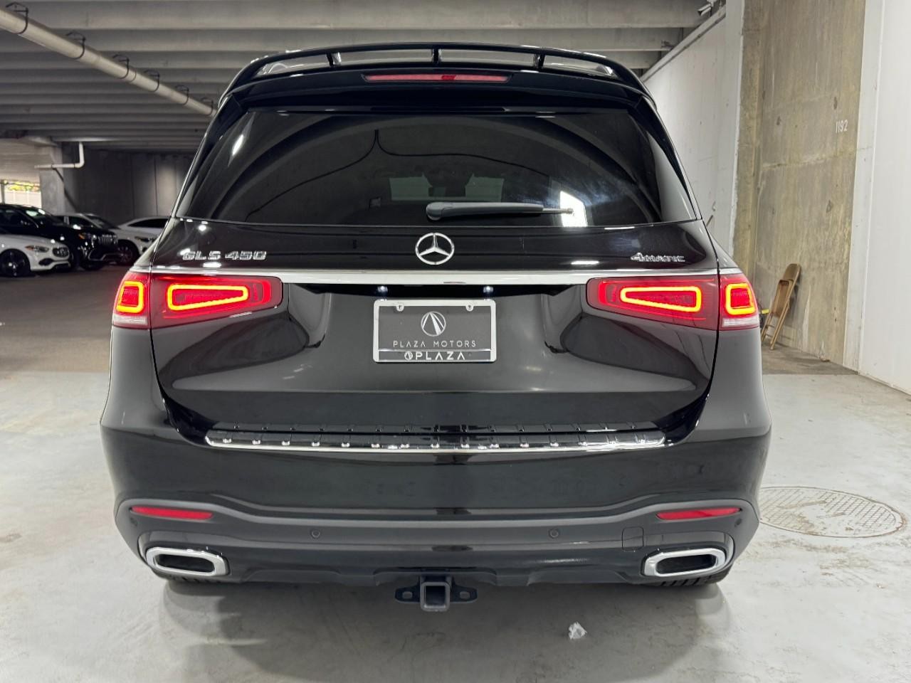 Mercedes-Benz GLS Vehicle Full-screen Gallery Image 10
