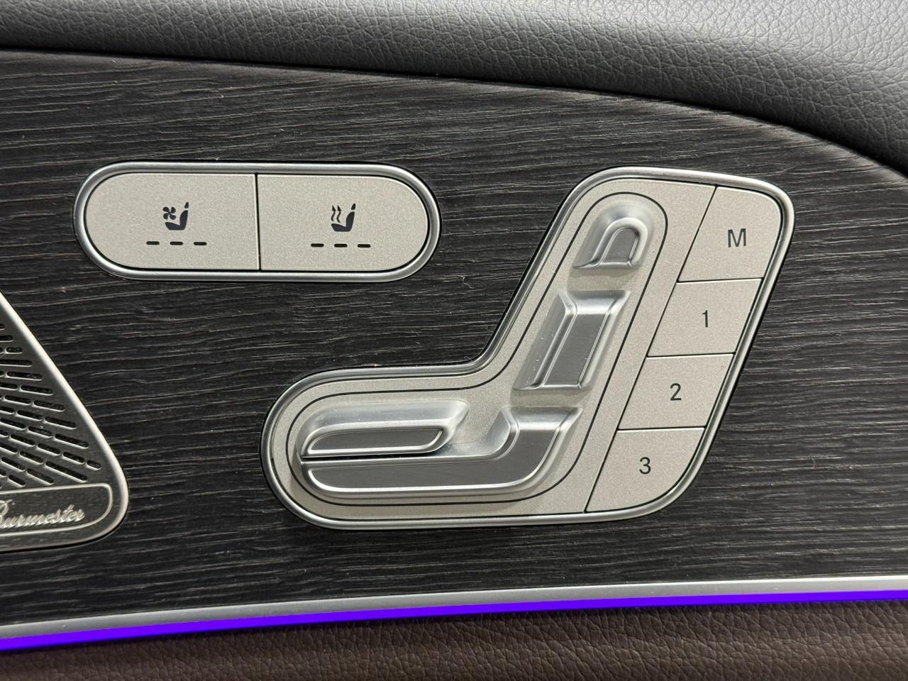 Mercedes-Benz GLS Vehicle Full-screen Gallery Image 24