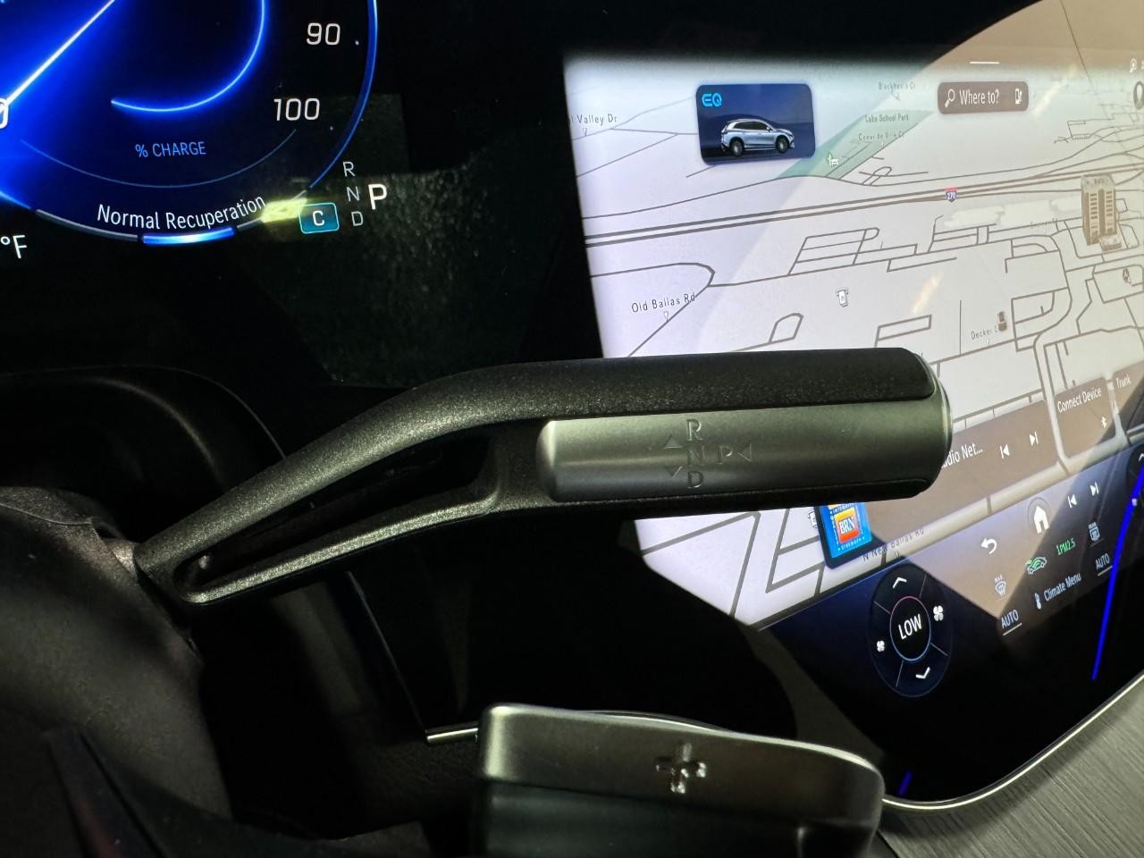 Mercedes-Benz EQS Vehicle Full-screen Gallery Image 34