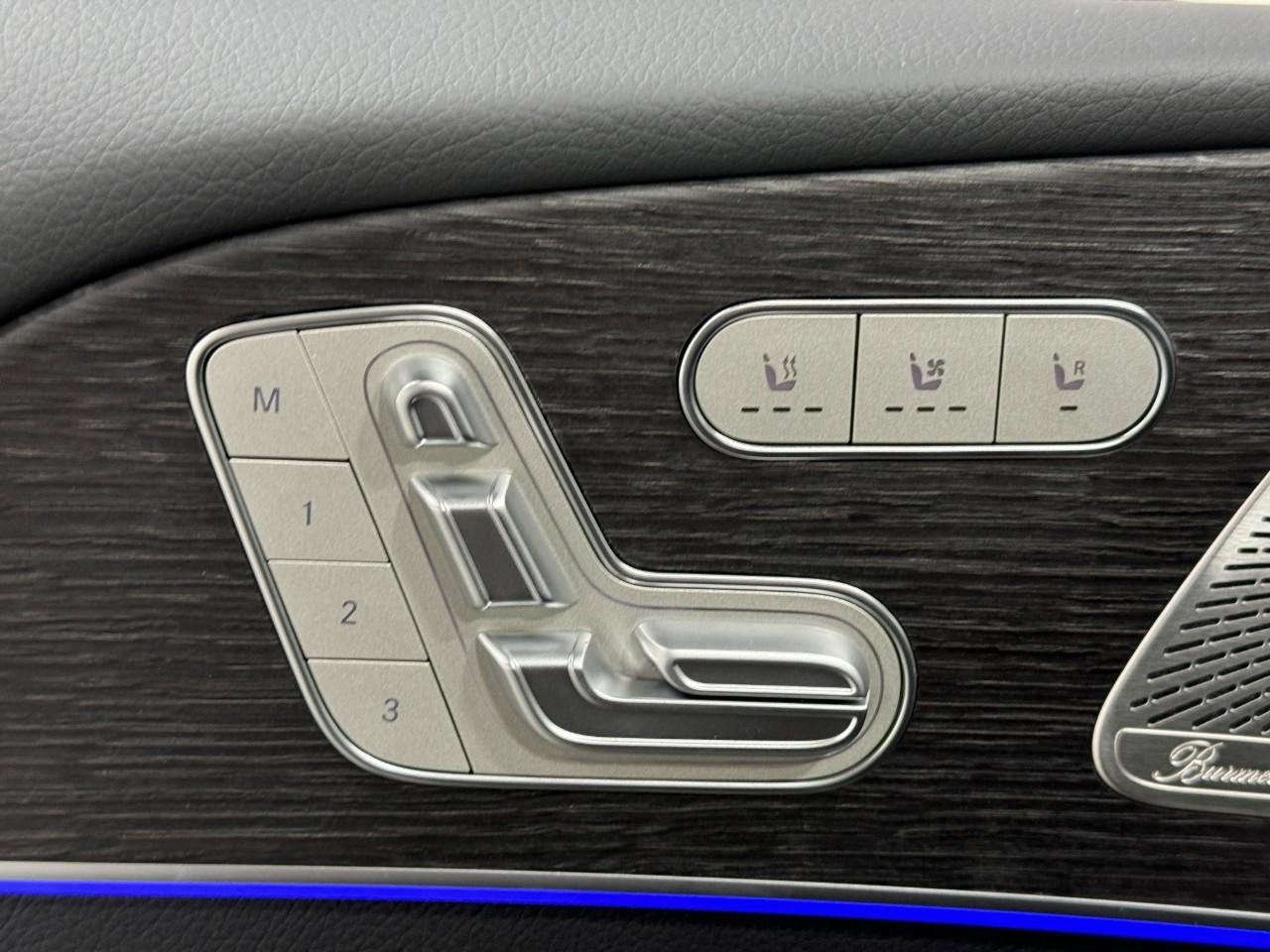 Mercedes-Benz GLS Vehicle Full-screen Gallery Image 27