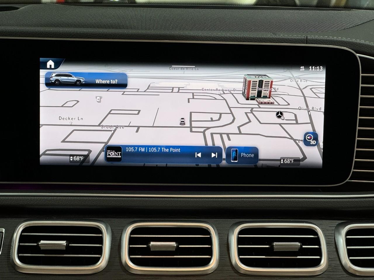 Mercedes-Benz GLS Vehicle Full-screen Gallery Image 17