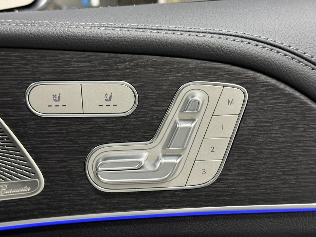 Mercedes-Benz GLE Vehicle Full-screen Gallery Image 20