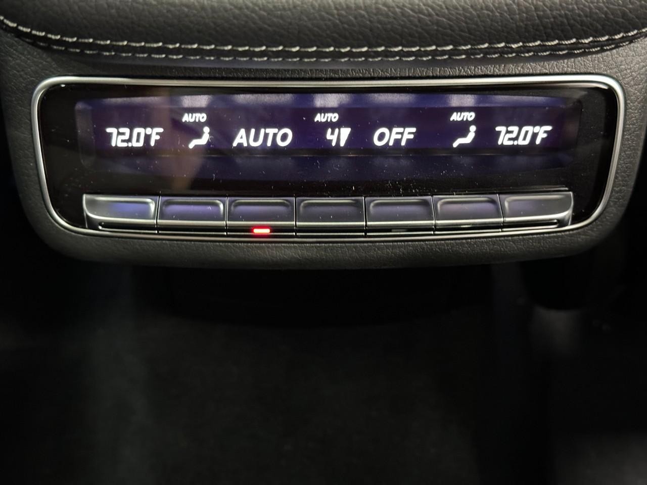 Mercedes-Benz GLS Vehicle Full-screen Gallery Image 13