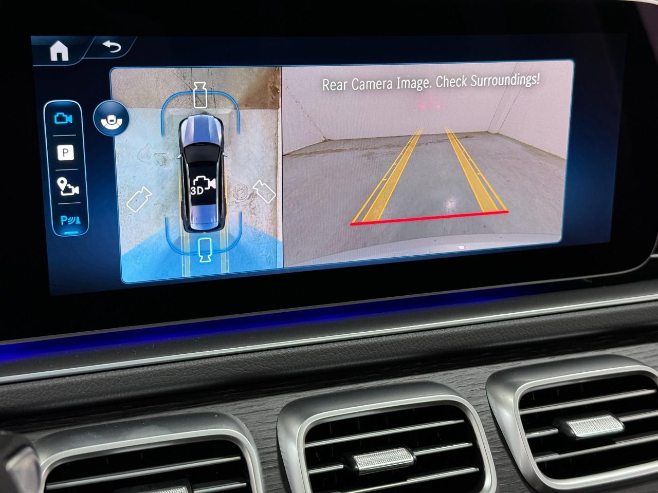 Mercedes-Benz GLS Vehicle Full-screen Gallery Image 38