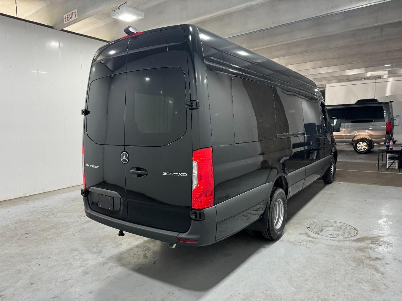 Mercedes-Benz Sprinter Cargo Van Vehicle Full-screen Gallery Image 4