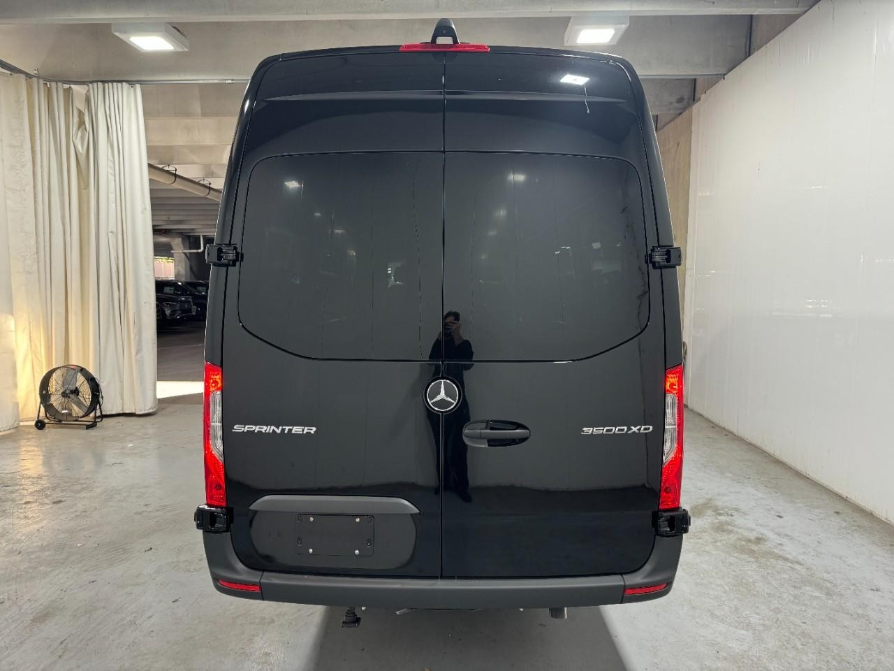 Mercedes-Benz Sprinter Cargo Van Vehicle Full-screen Gallery Image 8