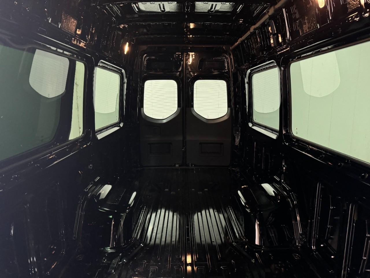 Mercedes-Benz Sprinter Cargo Van Vehicle Full-screen Gallery Image 11