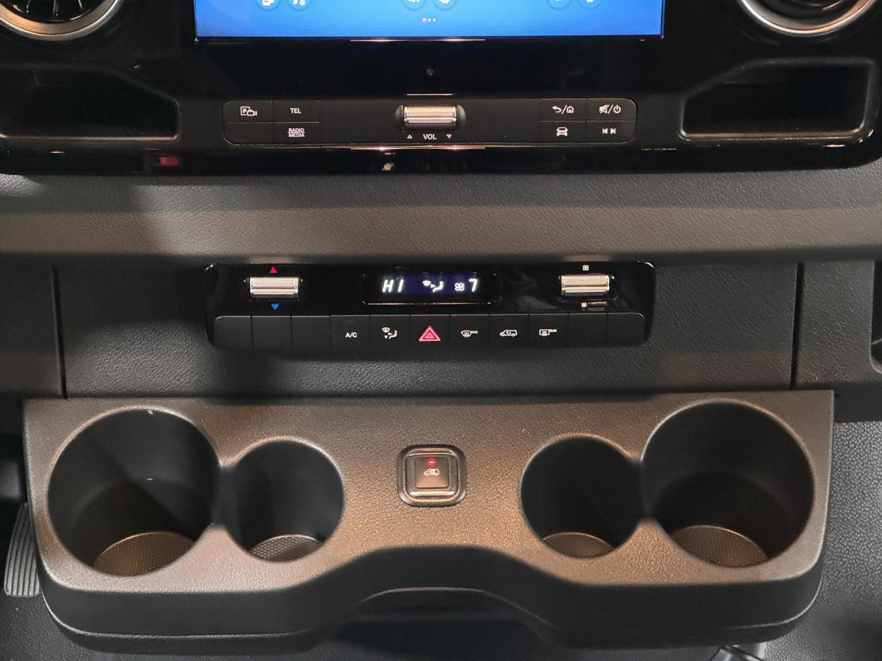 Mercedes-Benz Sprinter Cargo Van Vehicle Full-screen Gallery Image 15