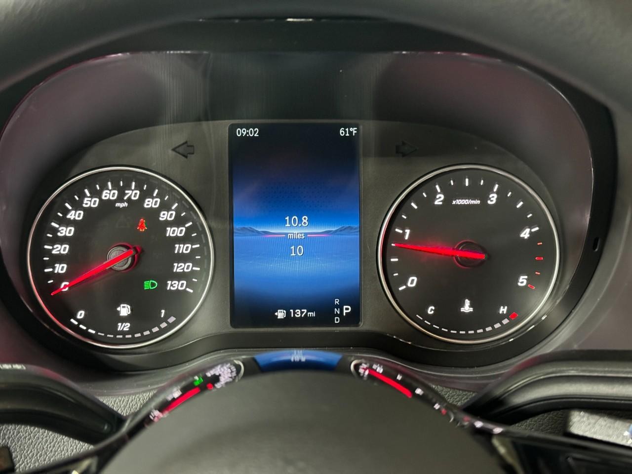 Mercedes-Benz Sprinter Cargo Van Vehicle Full-screen Gallery Image 31