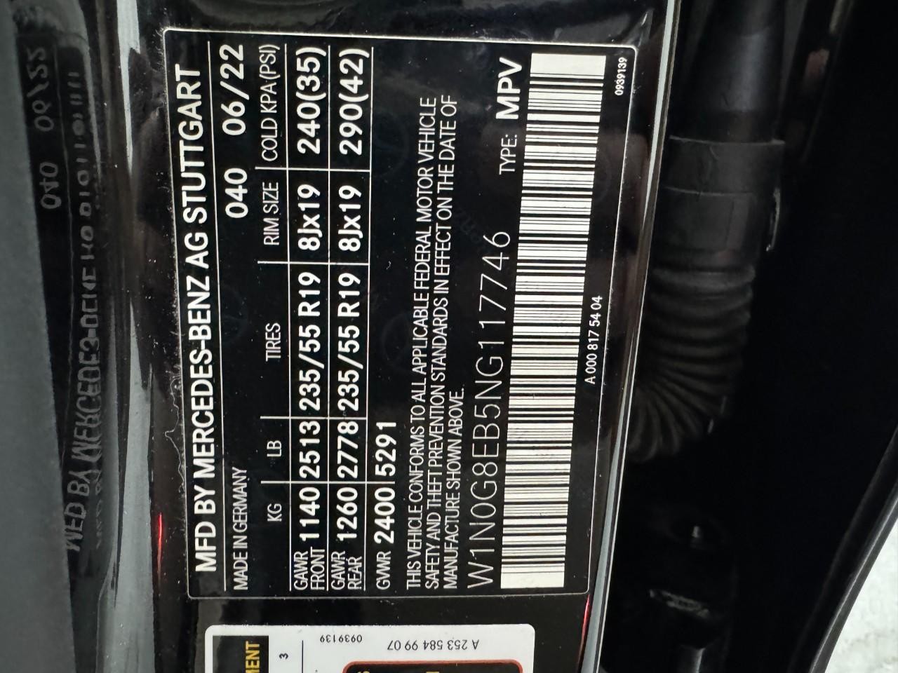 Mercedes-Benz GLC Vehicle Full-screen Gallery Image 37