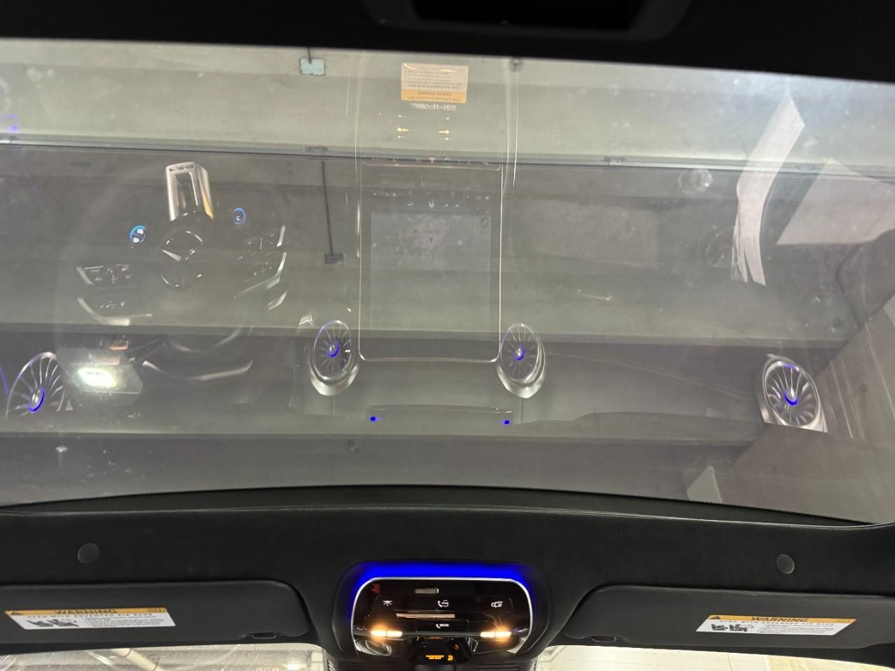 Mercedes-Benz AMG GT Vehicle Full-screen Gallery Image 11