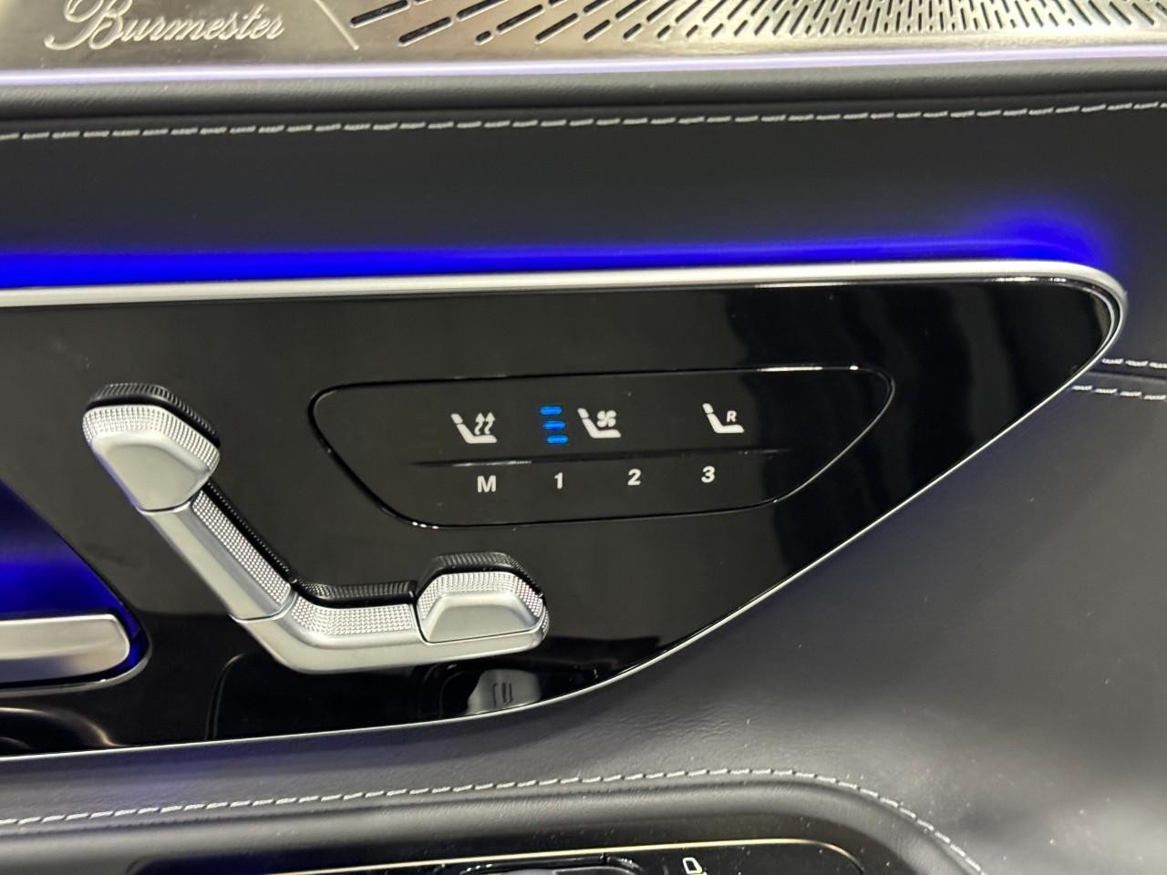 Mercedes-Benz AMG GT Vehicle Full-screen Gallery Image 23