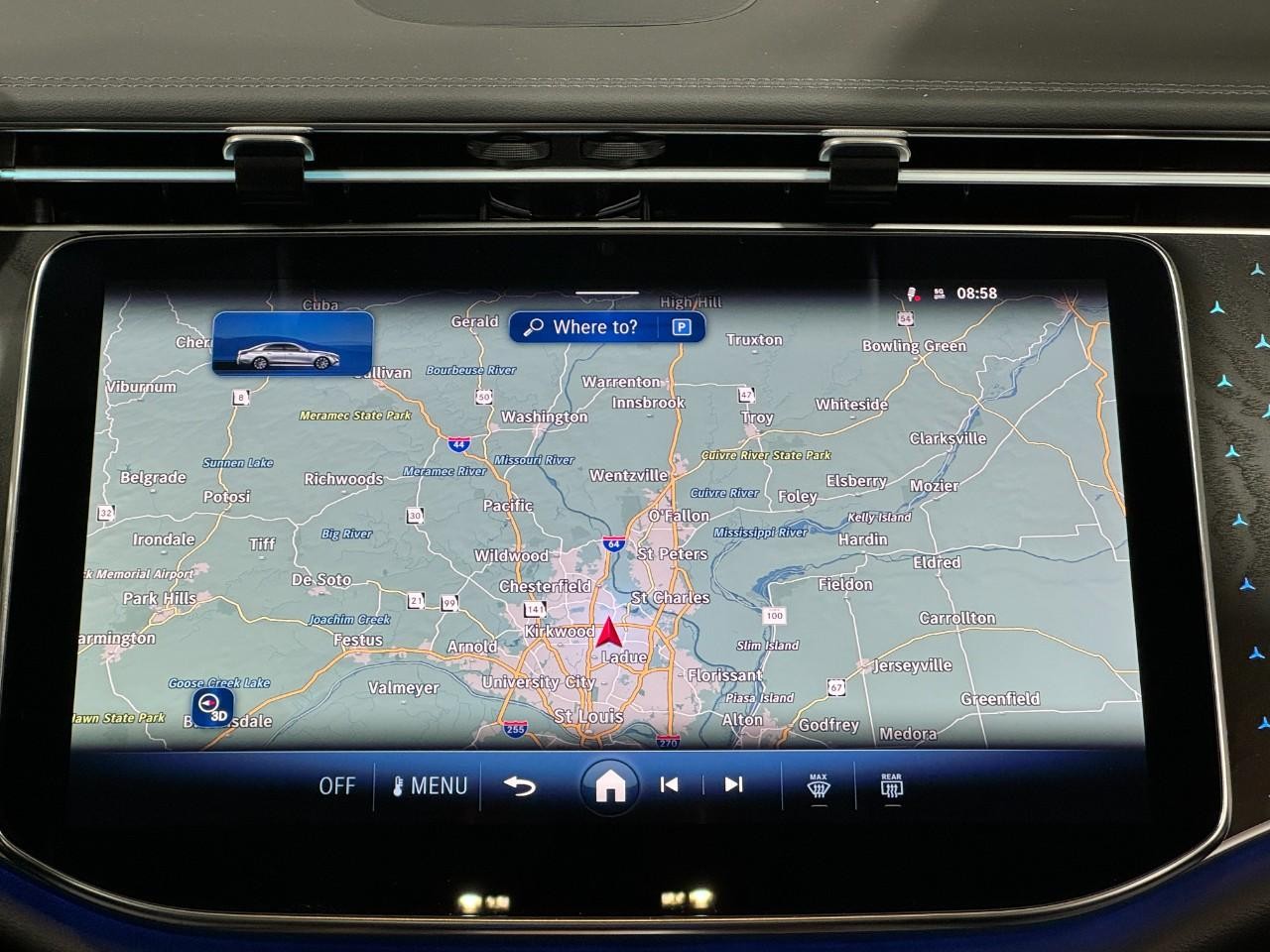 Mercedes-Benz E-Class Vehicle Full-screen Gallery Image 14