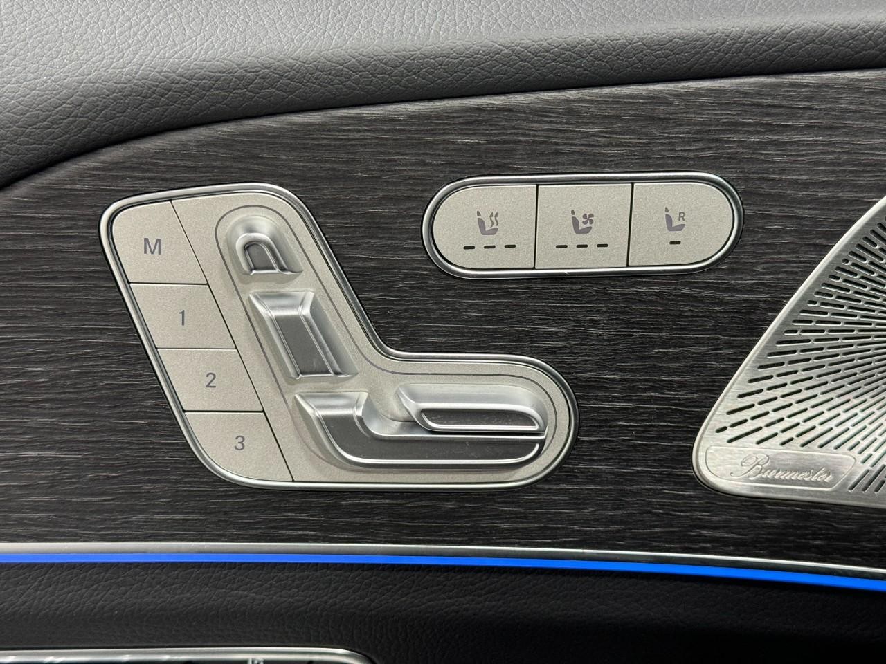 Mercedes-Benz GLS Vehicle Full-screen Gallery Image 27