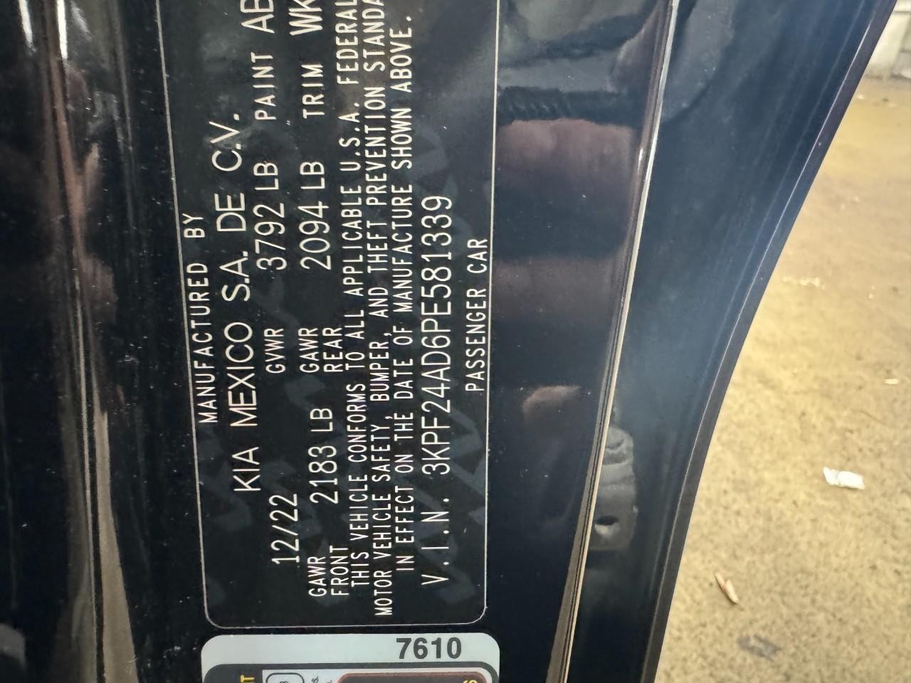 Kia Forte Vehicle Full-screen Gallery Image 30