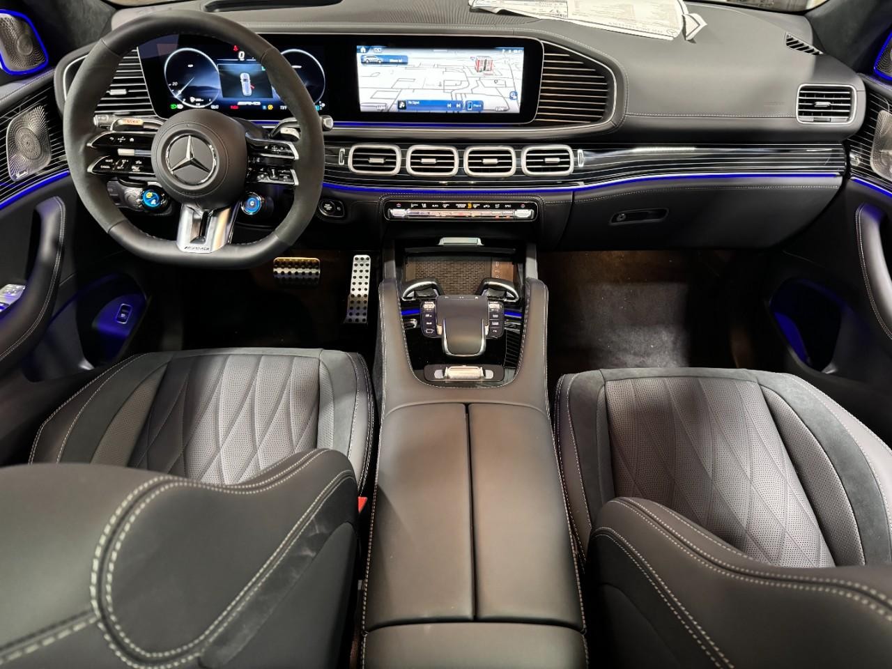 Mercedes-Benz GLS Vehicle Full-screen Gallery Image 15