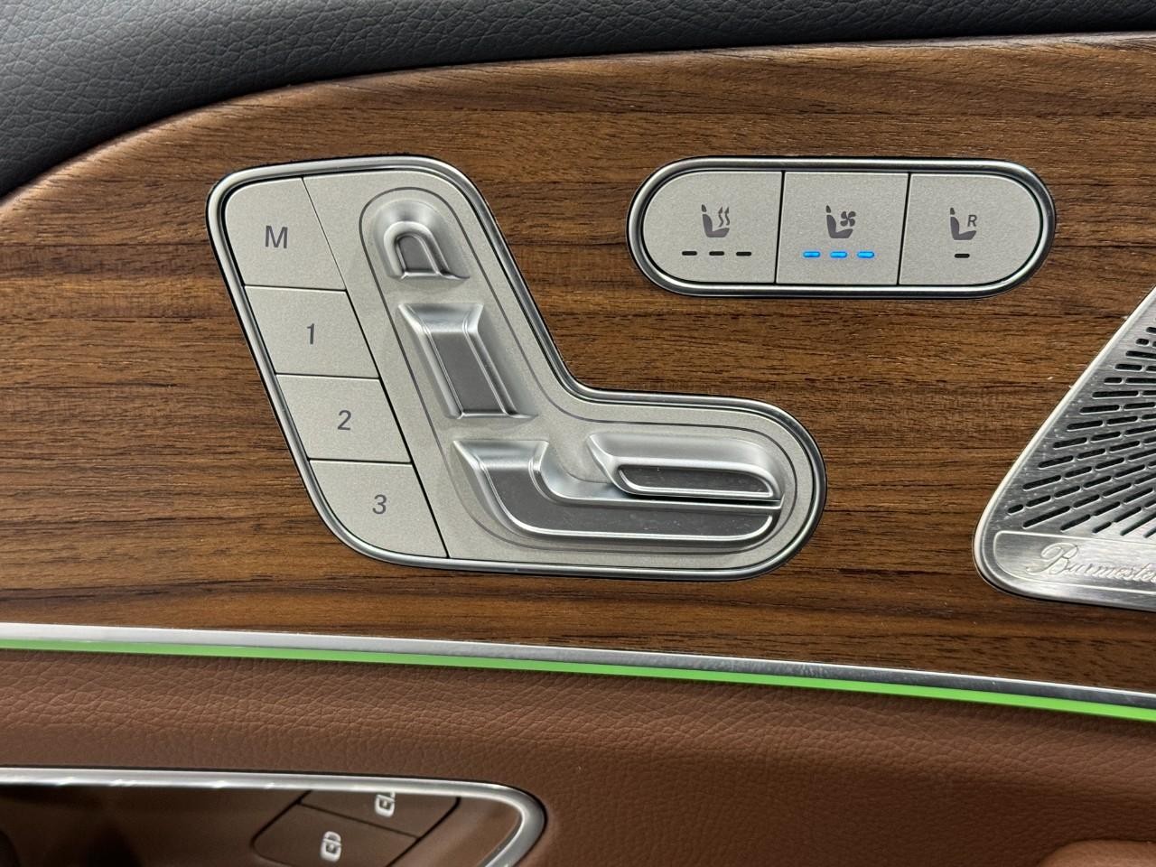 Mercedes-Benz GLS Vehicle Full-screen Gallery Image 27