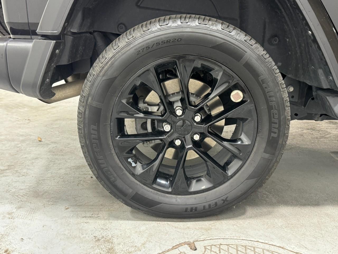 Jeep Wrangler 4xe Vehicle Full-screen Gallery Image 05