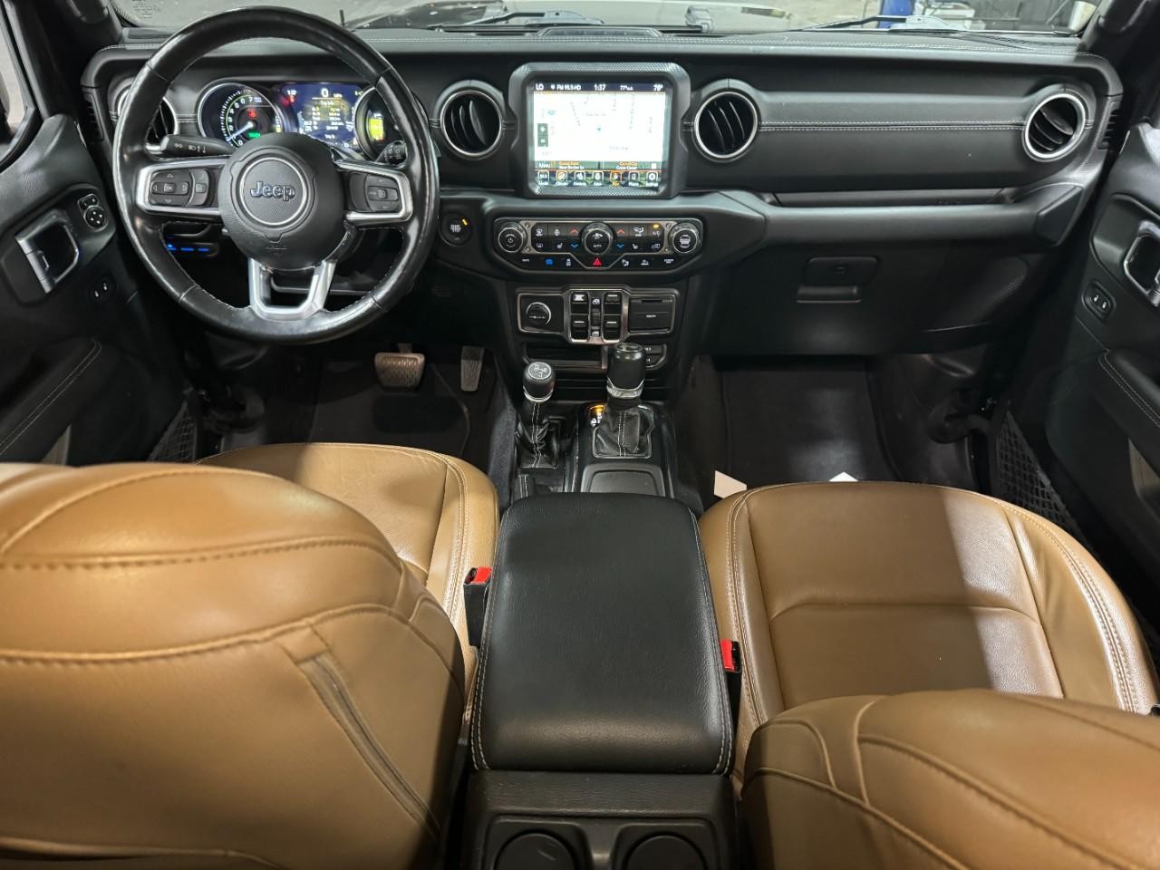 Jeep Wrangler 4xe Vehicle Full-screen Gallery Image 11