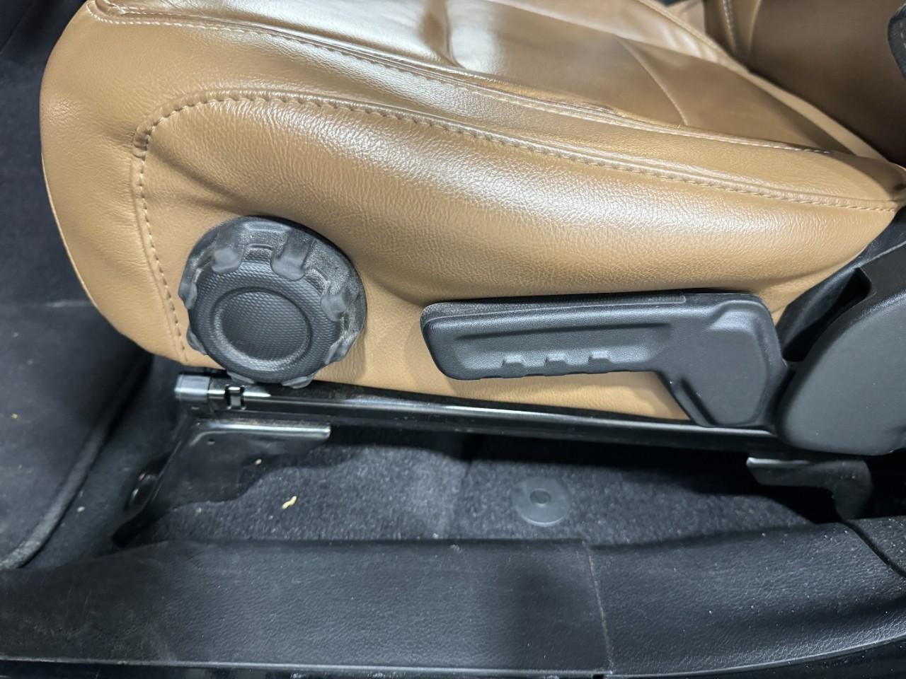 Jeep Wrangler 4xe Vehicle Full-screen Gallery Image 24