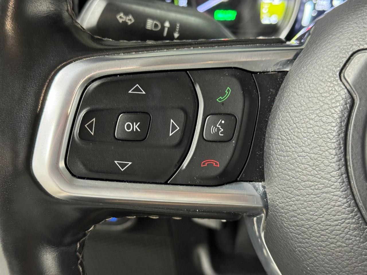 Jeep Wrangler 4xe Vehicle Full-screen Gallery Image 26