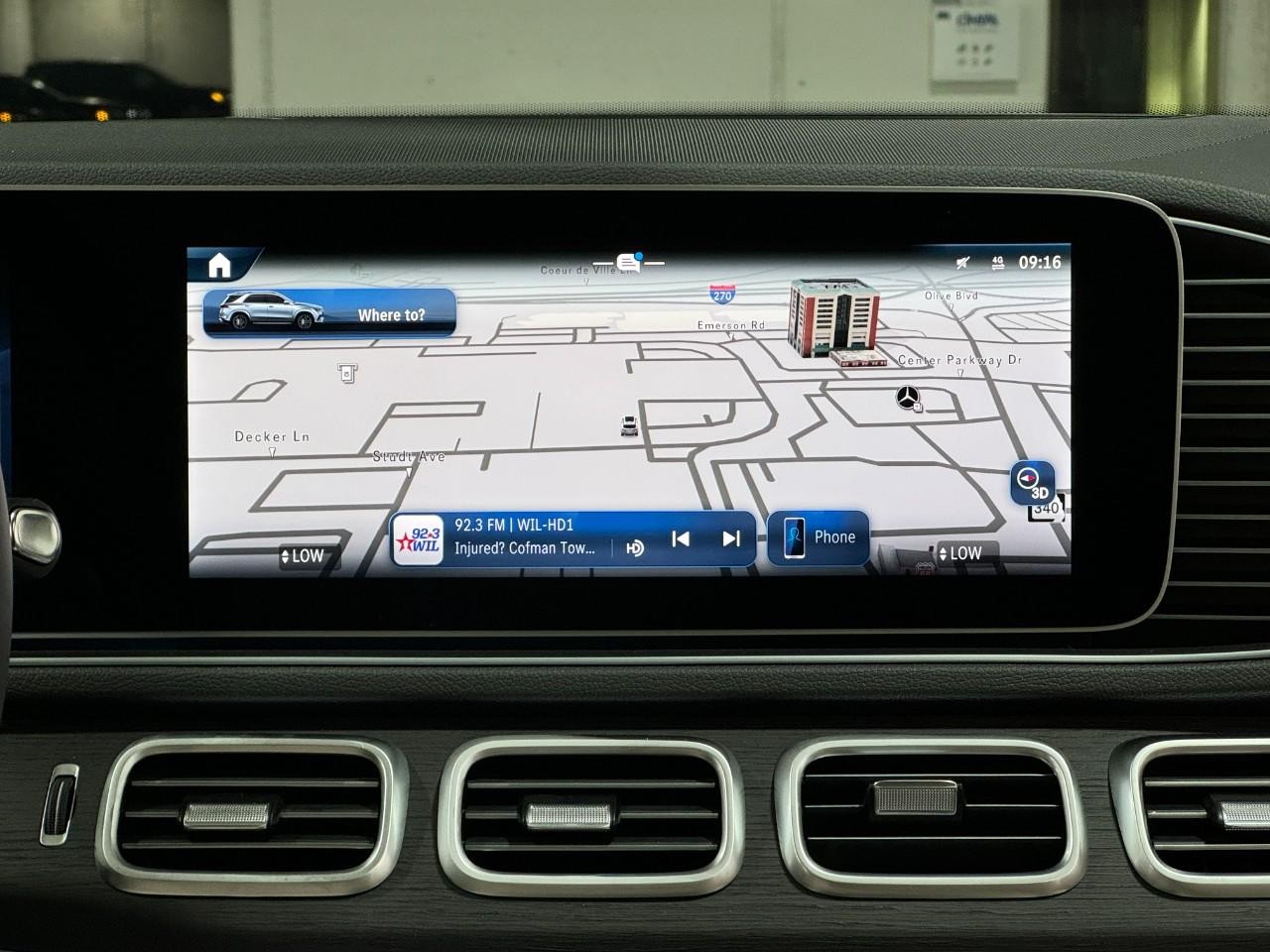 Mercedes-Benz GLE Vehicle Full-screen Gallery Image 14