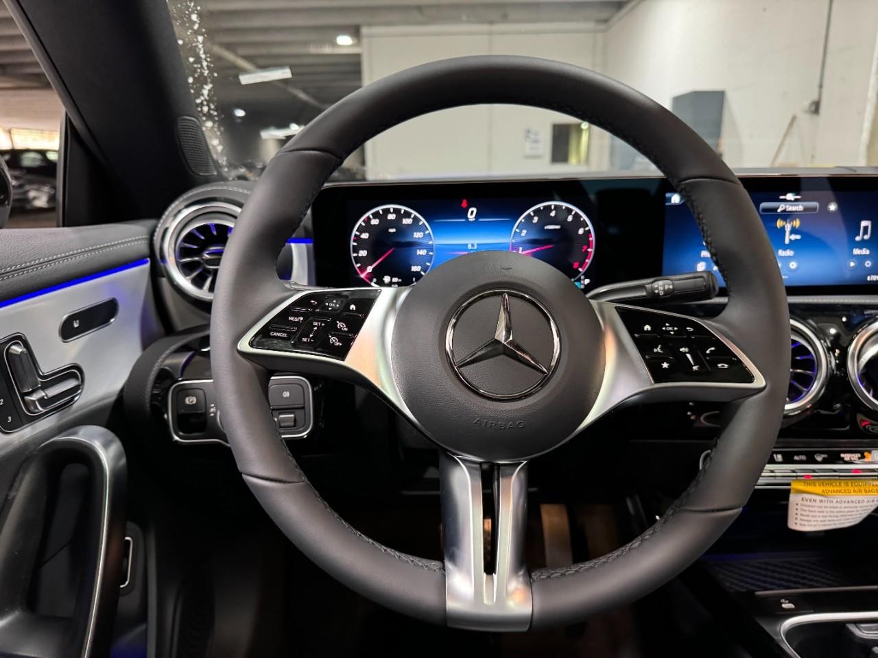 Mercedes-Benz CLA Vehicle Full-screen Gallery Image 13