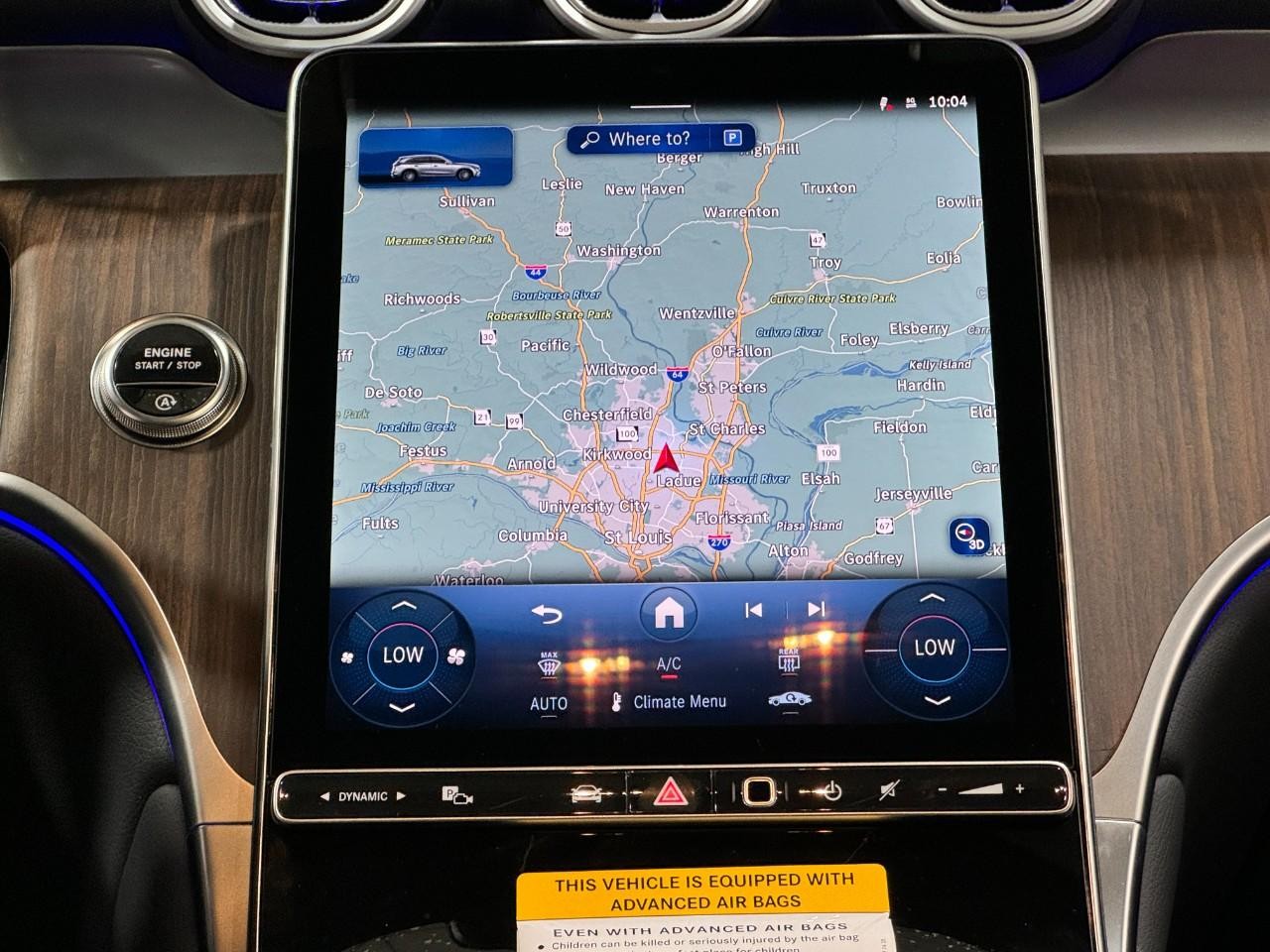 Mercedes-Benz GLC Vehicle Full-screen Gallery Image 14