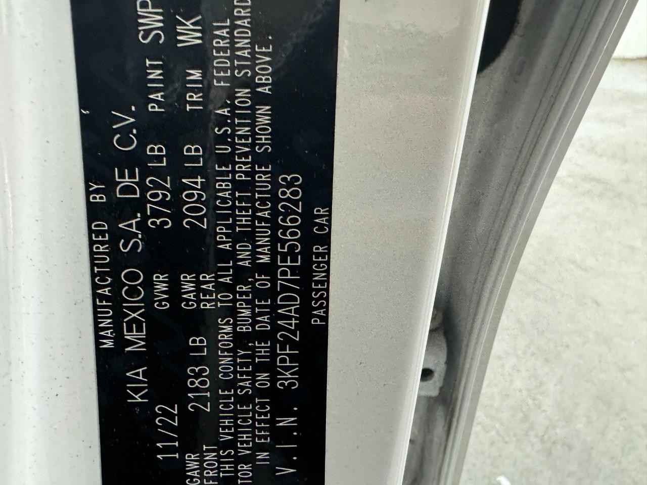 Kia Forte Vehicle Full-screen Gallery Image 30