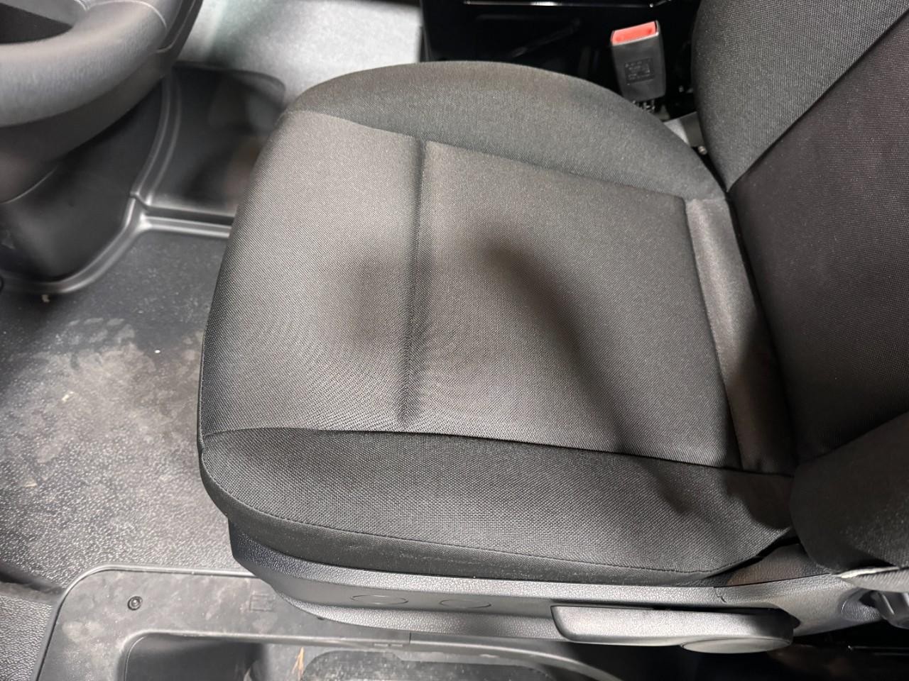 Mercedes-Benz Sprinter Cargo Van Vehicle Full-screen Gallery Image 26