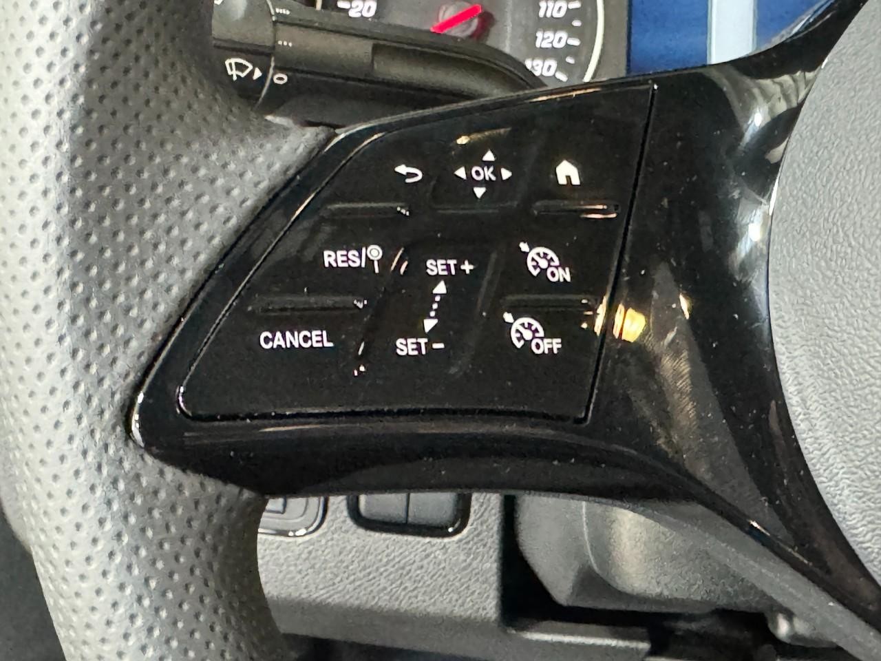 Mercedes-Benz Sprinter Cargo Van Vehicle Full-screen Gallery Image 29