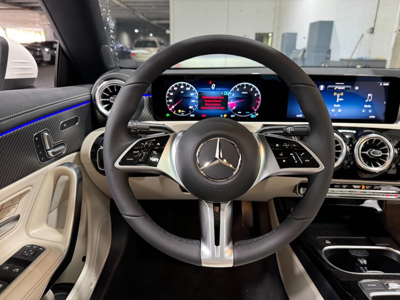 Mercedes-Benz CLA Vehicle Full-screen Gallery Image 13