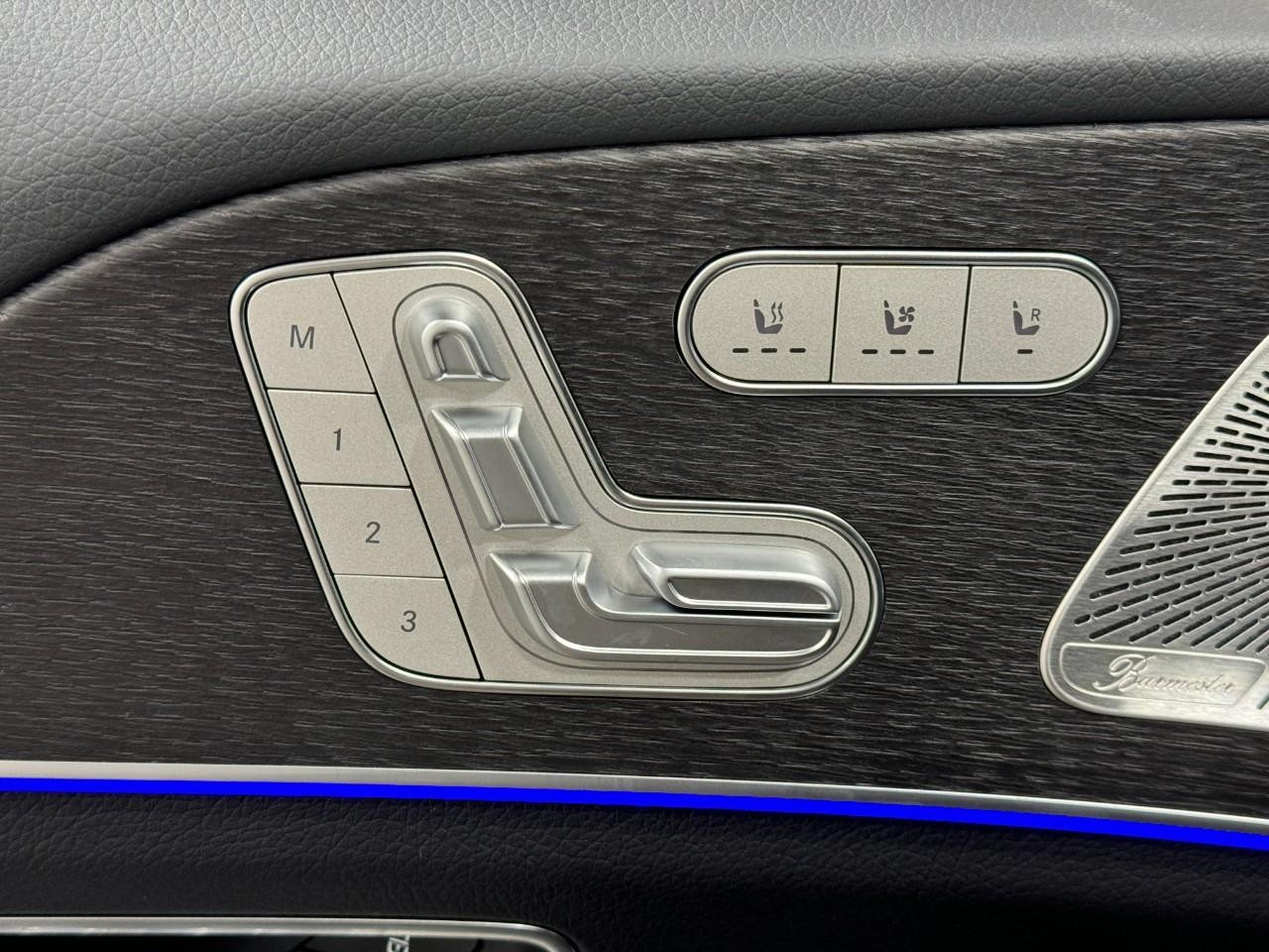 Mercedes-Benz GLS Vehicle Full-screen Gallery Image 27