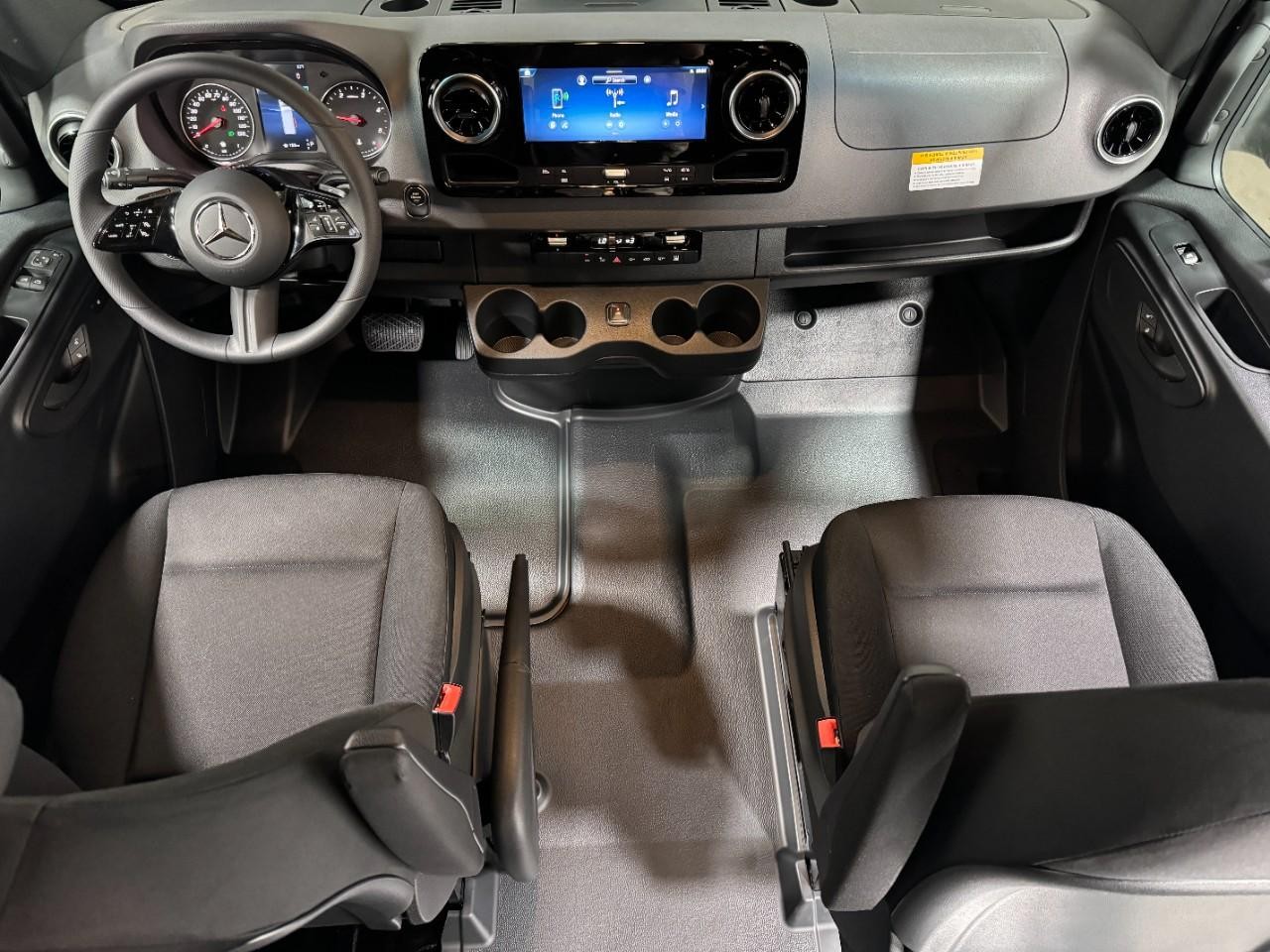 Mercedes-Benz Sprinter Cargo Van Vehicle Full-screen Gallery Image 11