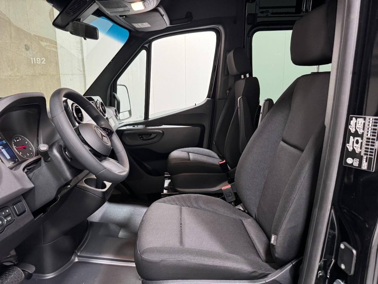 Mercedes-Benz Sprinter Cargo Van Vehicle Full-screen Gallery Image 24