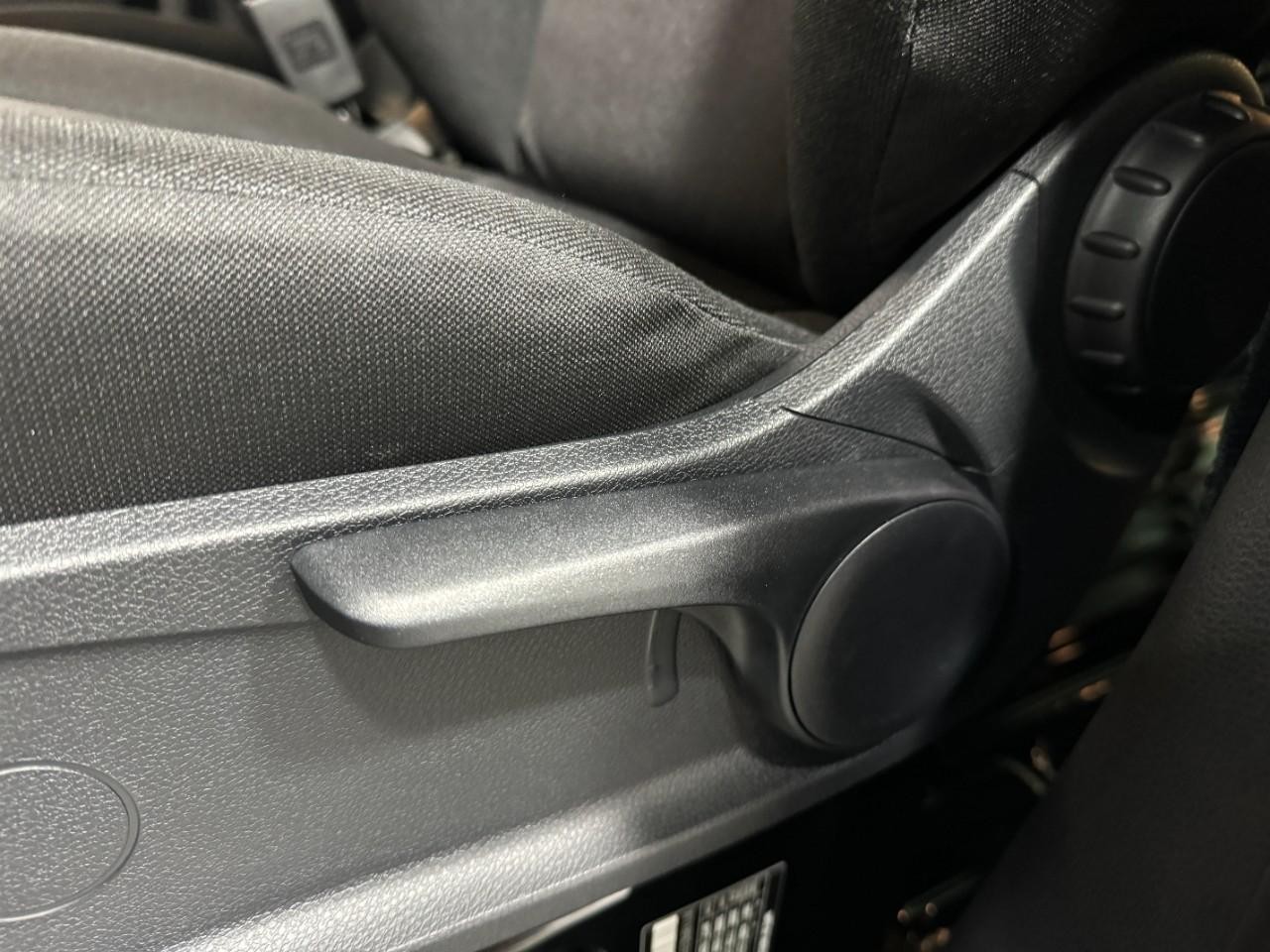 Mercedes-Benz Sprinter Cargo Van Vehicle Full-screen Gallery Image 26