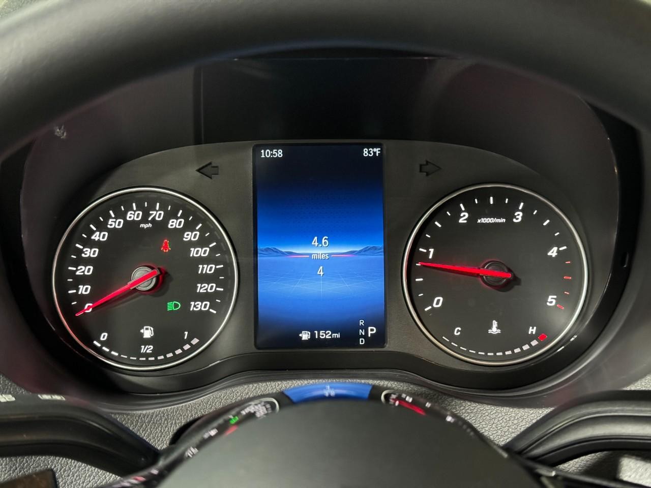 Mercedes-Benz Sprinter Cargo Van Vehicle Full-screen Gallery Image 30