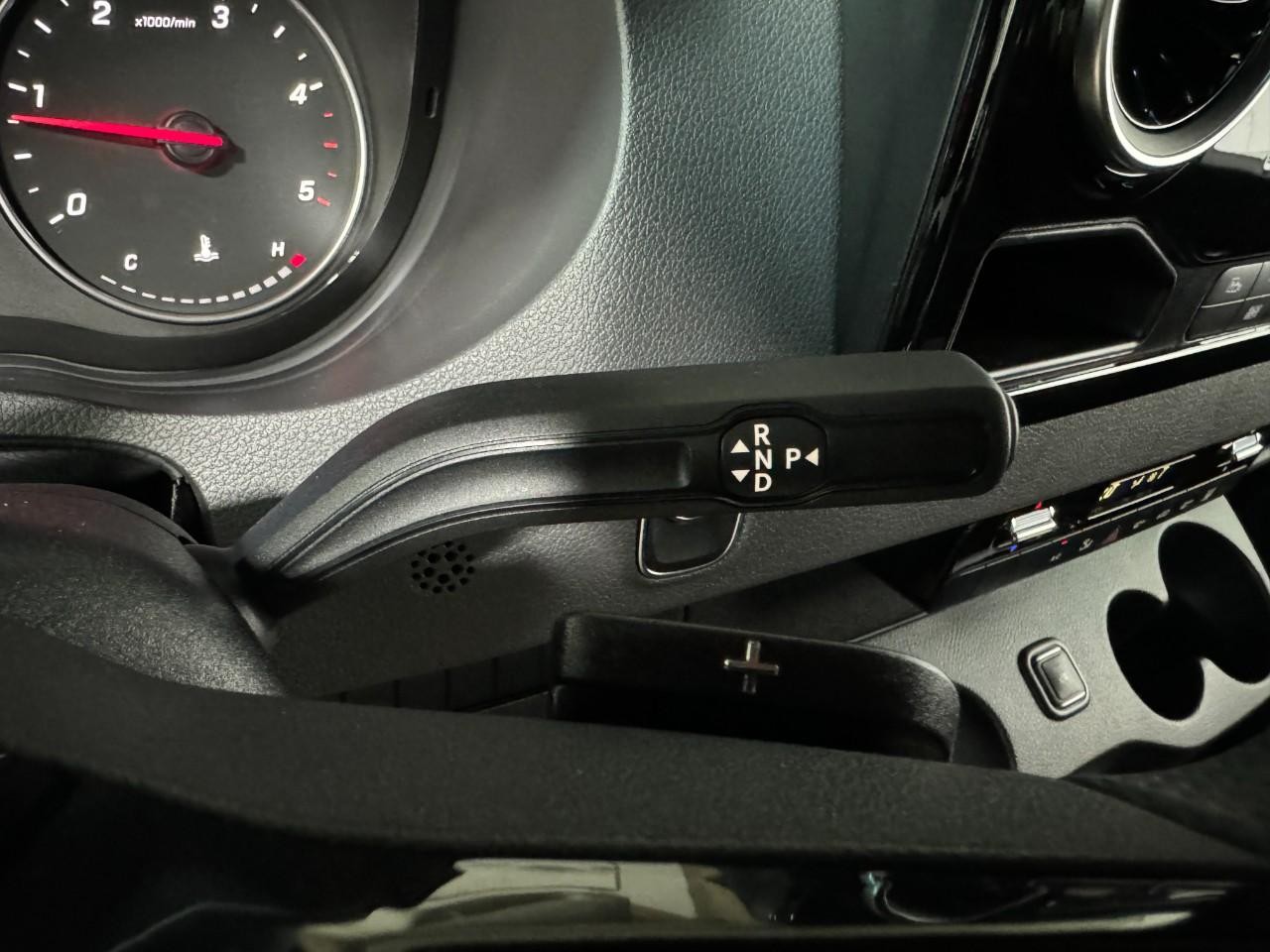 Mercedes-Benz Sprinter Cargo Van Vehicle Full-screen Gallery Image 31