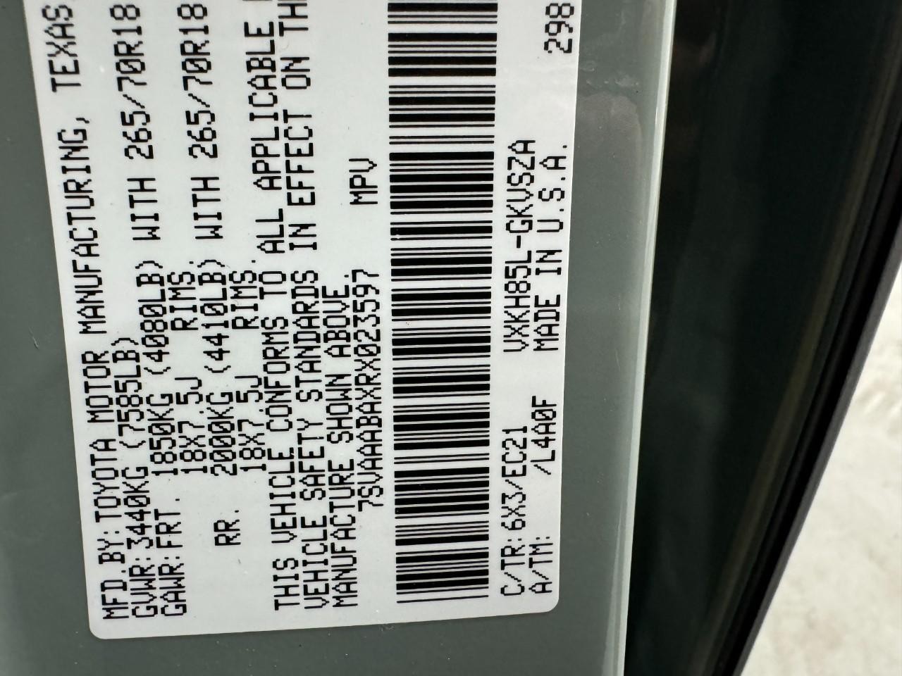 Toyota Sequoia Vehicle Full-screen Gallery Image 33