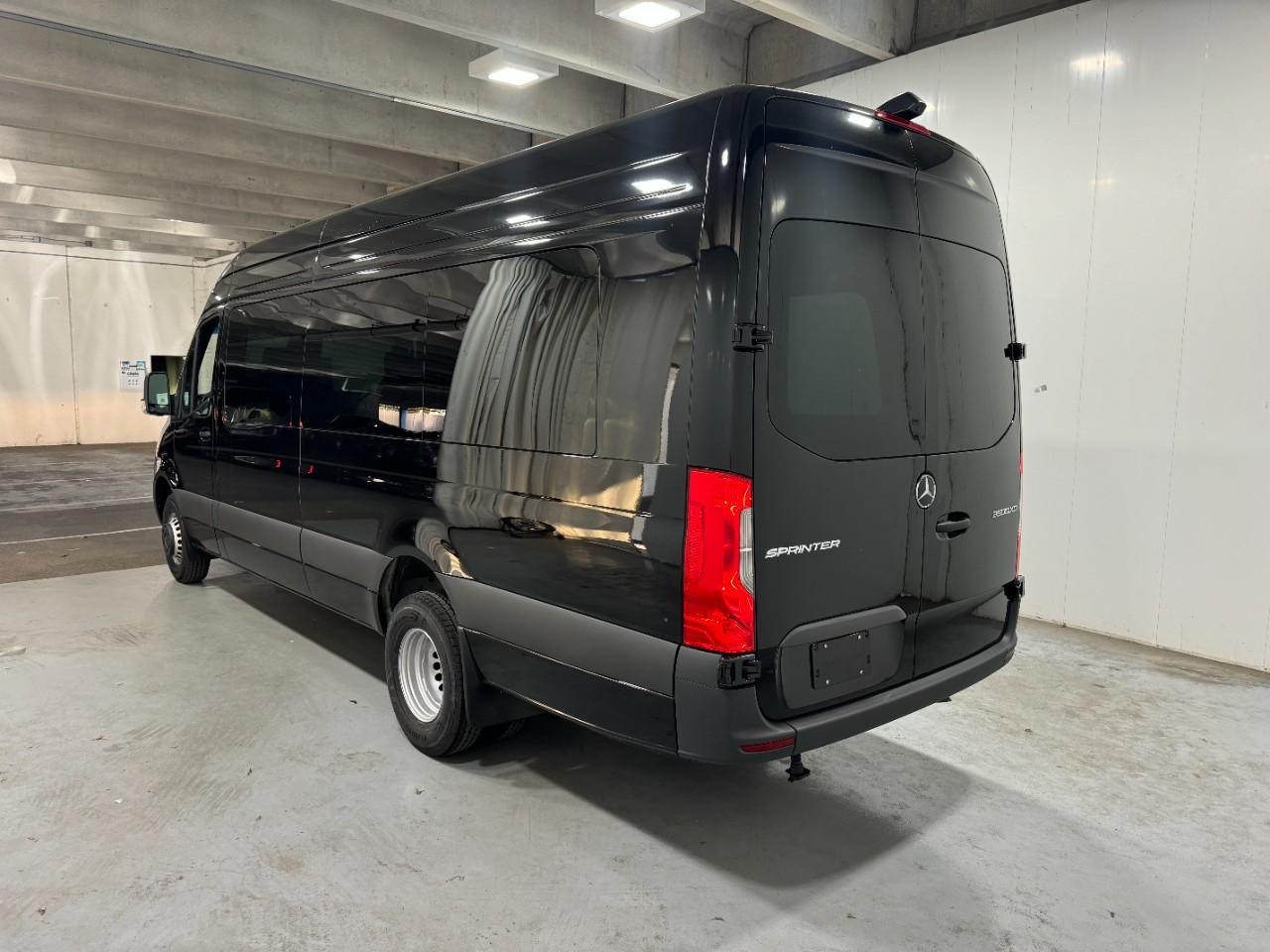 Mercedes-Benz Sprinter Cargo Van Vehicle Full-screen Gallery Image 3