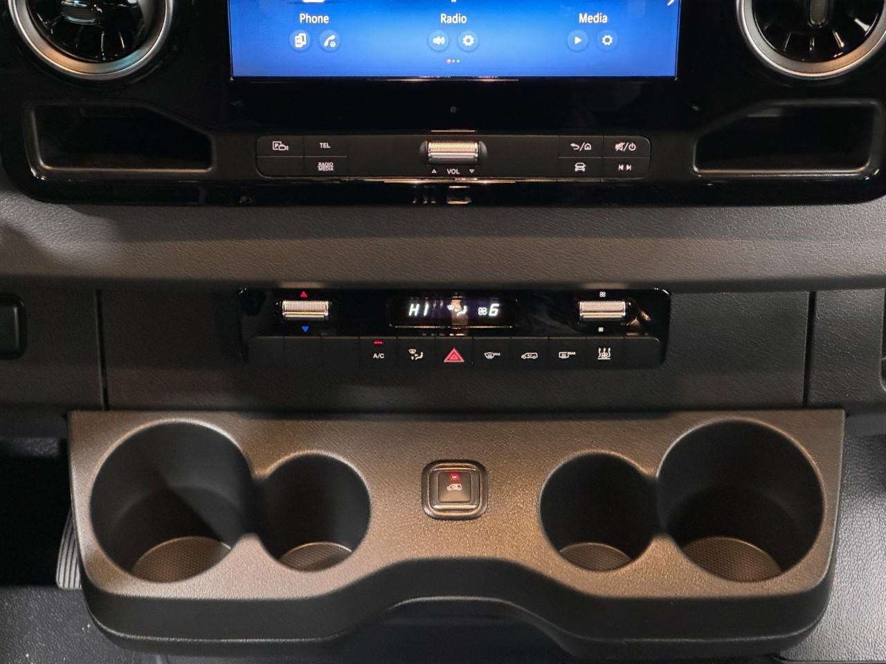 Mercedes-Benz Sprinter Cargo Van Vehicle Full-screen Gallery Image 15